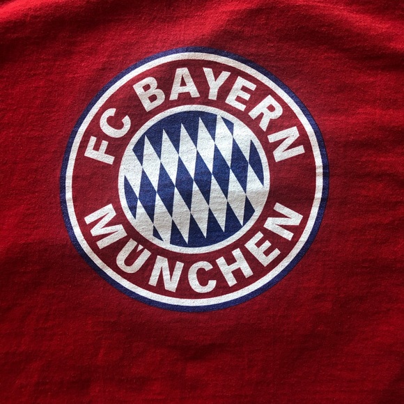 Bayern Long Sleeve Soccer Shirt - Picture 2 of 4